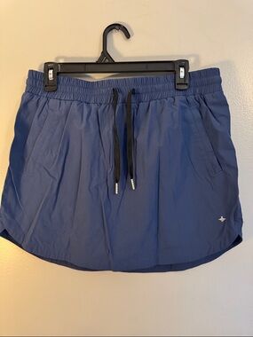 Halara navy skirt